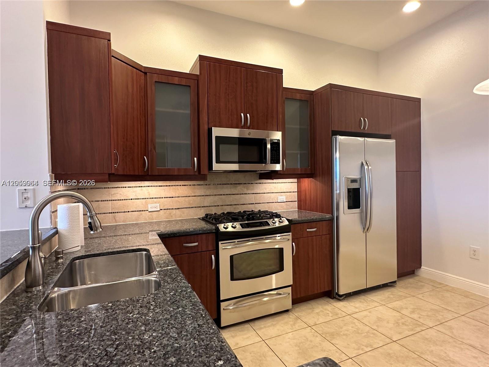 3055 NW 126th Ave # 411, Sunrise FL 33323