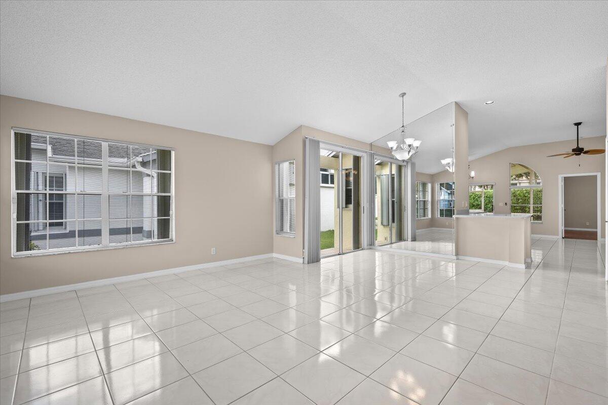 149 HAMMOCKS Drive, FL 33413 photo 2