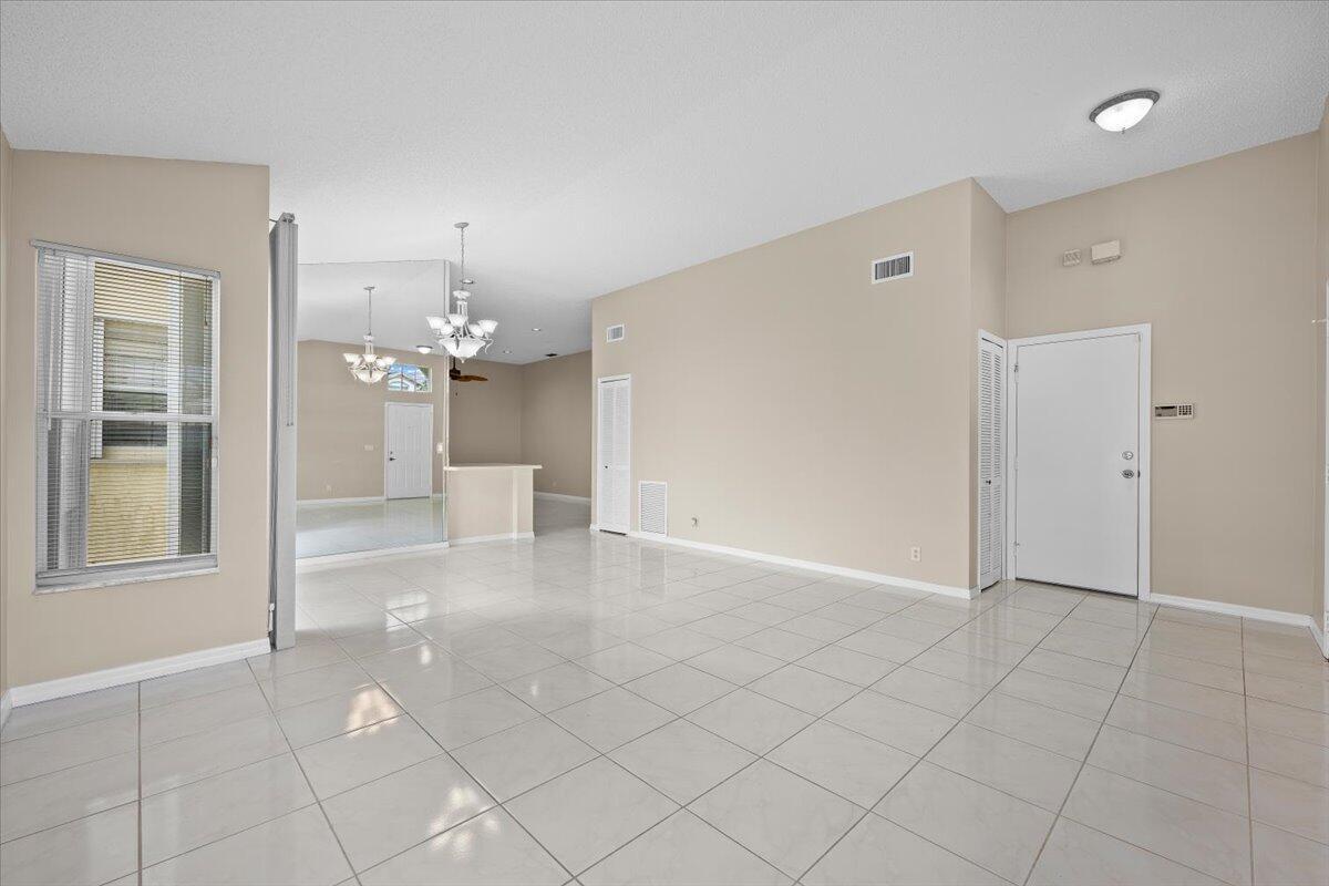 149 HAMMOCKS Drive, FL 33413 photo 3