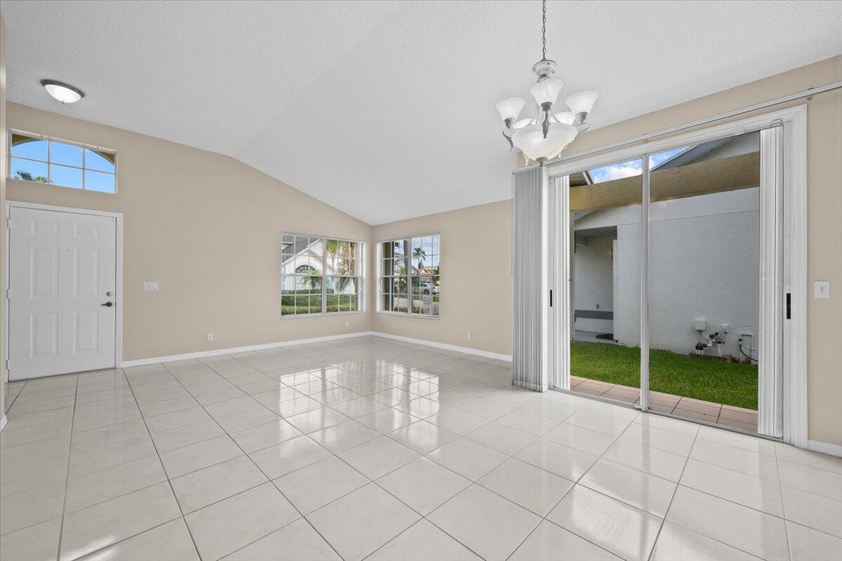 149 HAMMOCKS Drive, FL 33413 photo 5