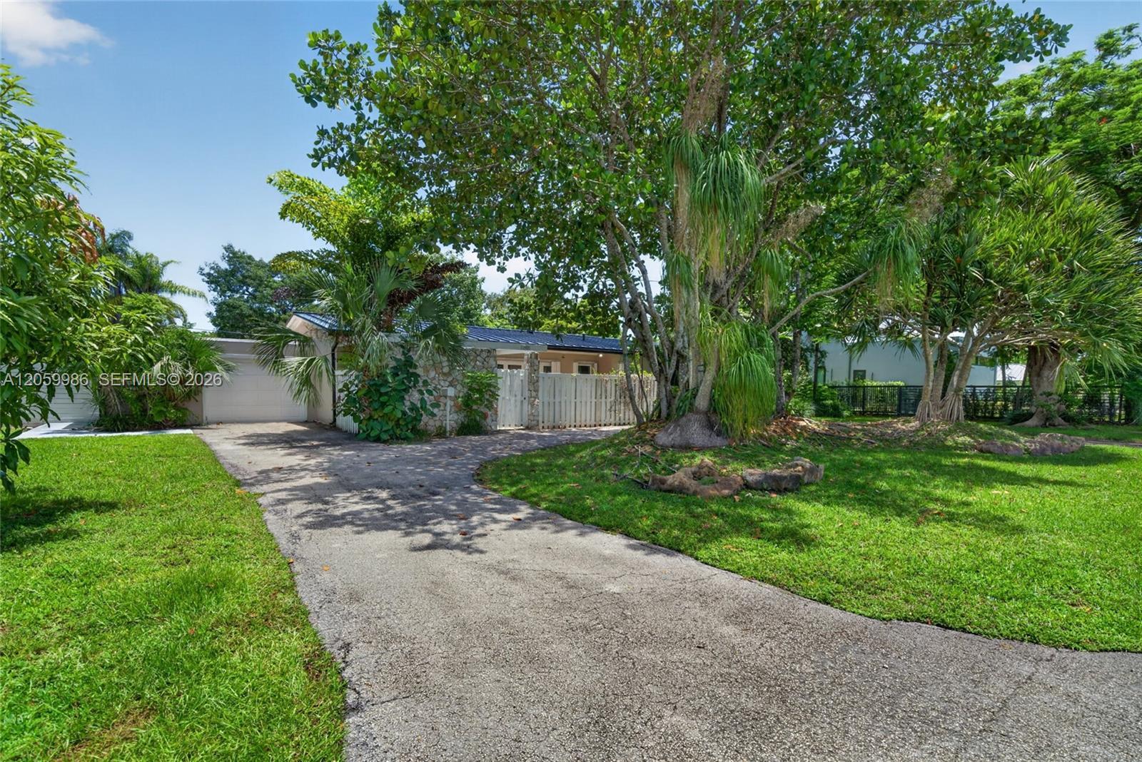 12935 SW 81st Ave, Pinecrest FL 33156 photo 3