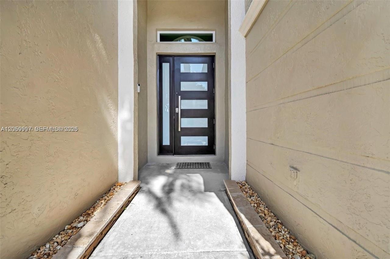 16855 SW 49th Ct, Miramar FL 33027 photo 4