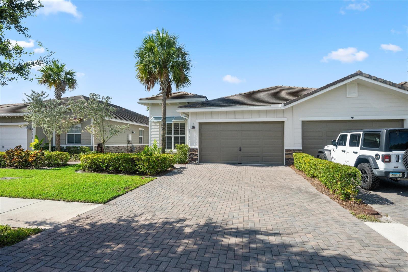 19656 WEATHERVANE Way, Loxahatchee FL 33470 photo 2