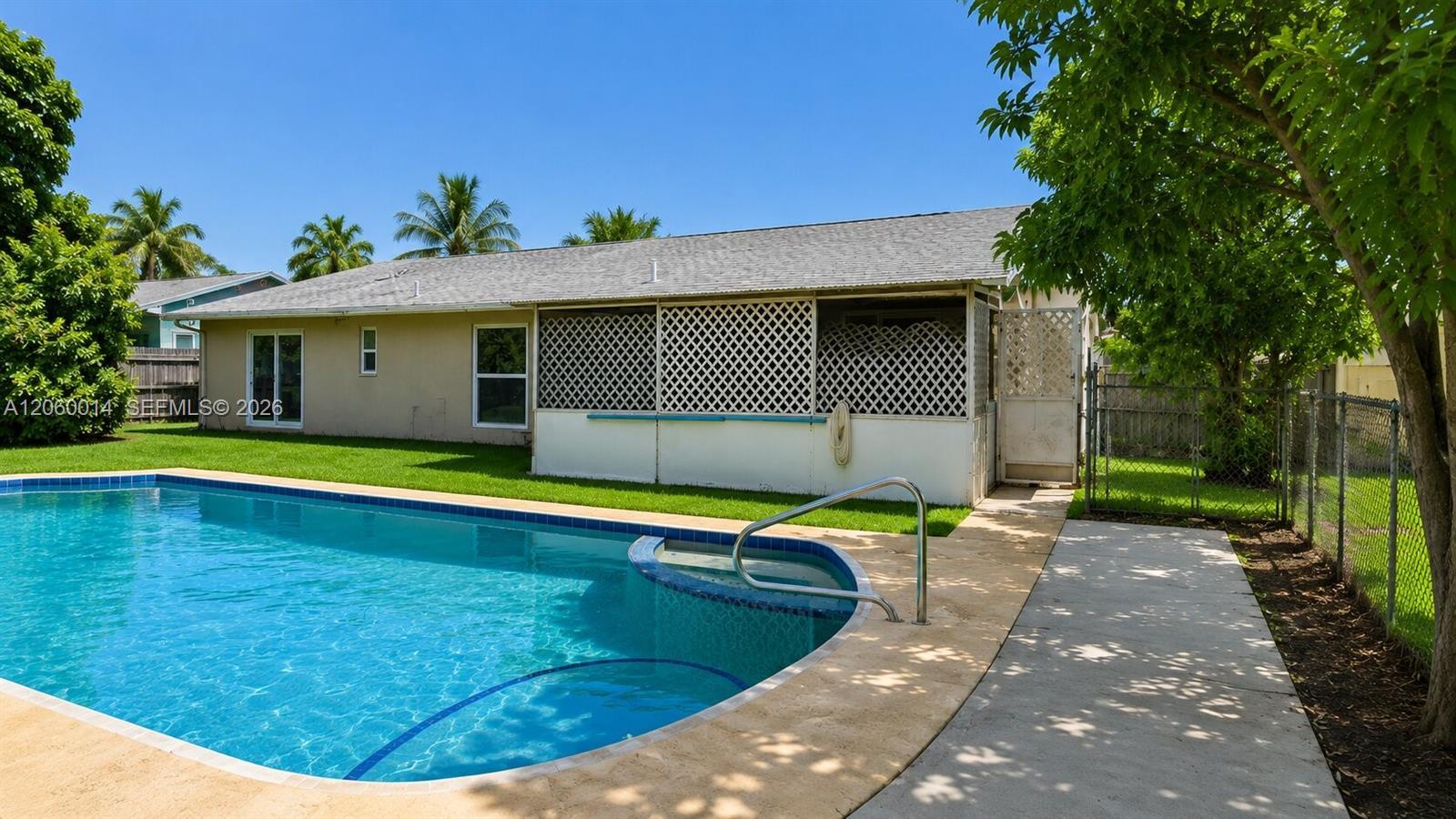 6221 SW 4th St, Margate FL 33068 photo 4