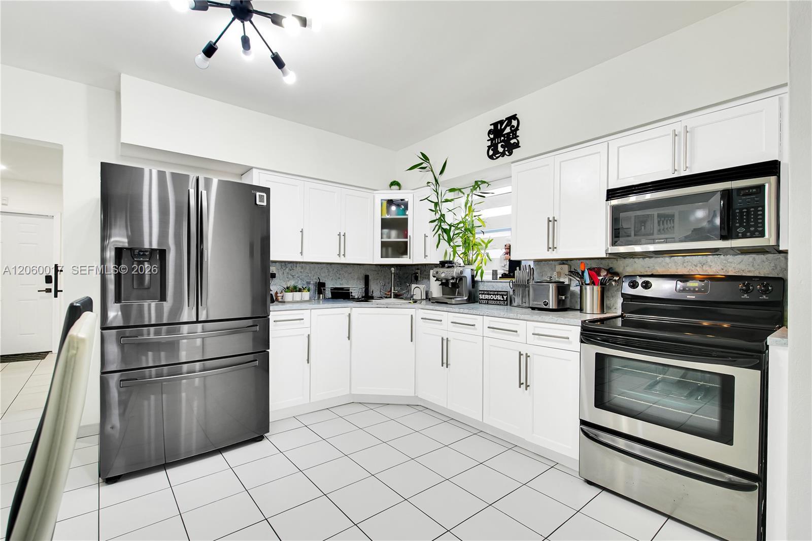 333 NW 60th Ave, Miami FL 33126 photo 3