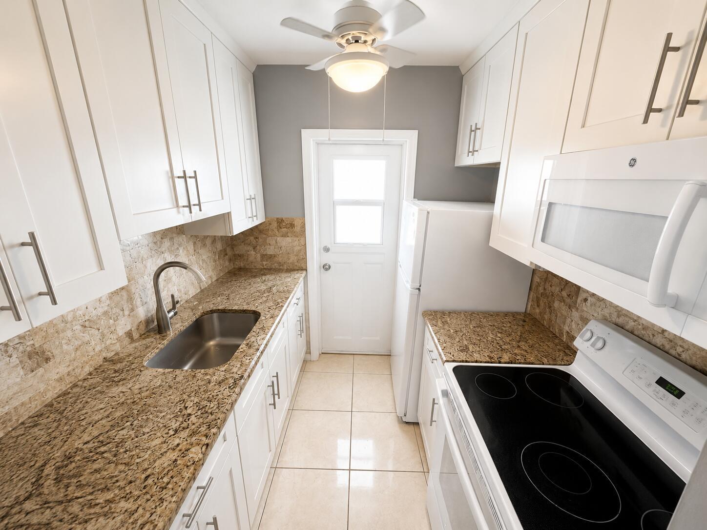 1114 Lake Terrace # 203, Boynton Beach FL 33426 photo 4
