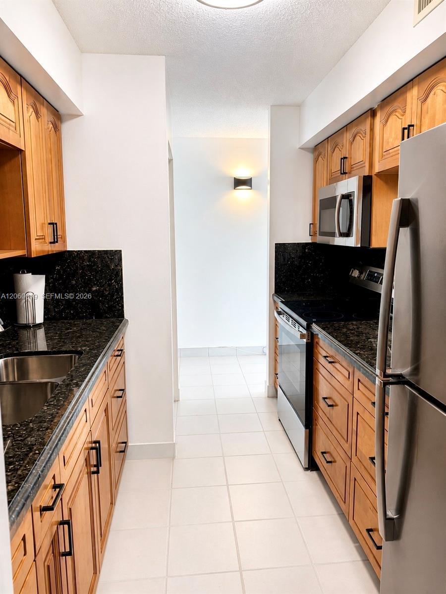1700 NW N River Dr # 106, Miami FL 33125 photo 3