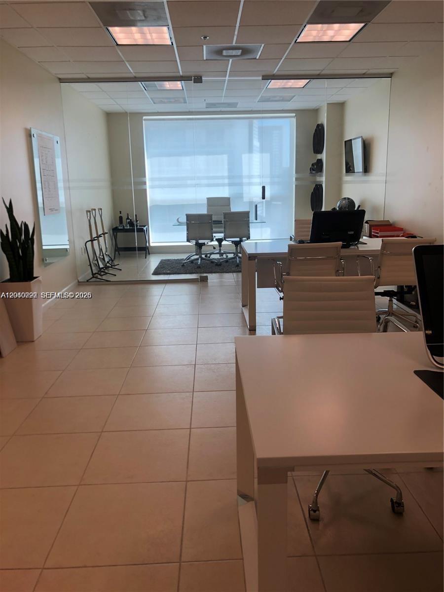 175 SW 7th St # 1805, Miami FL 33130 photo 2