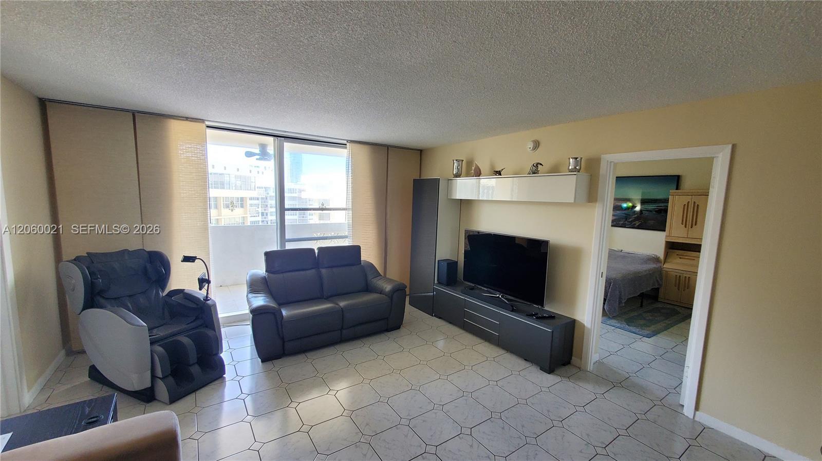 1833 S Ocean Dr # 1103, Hallandale Beach FL 33009 photo 5