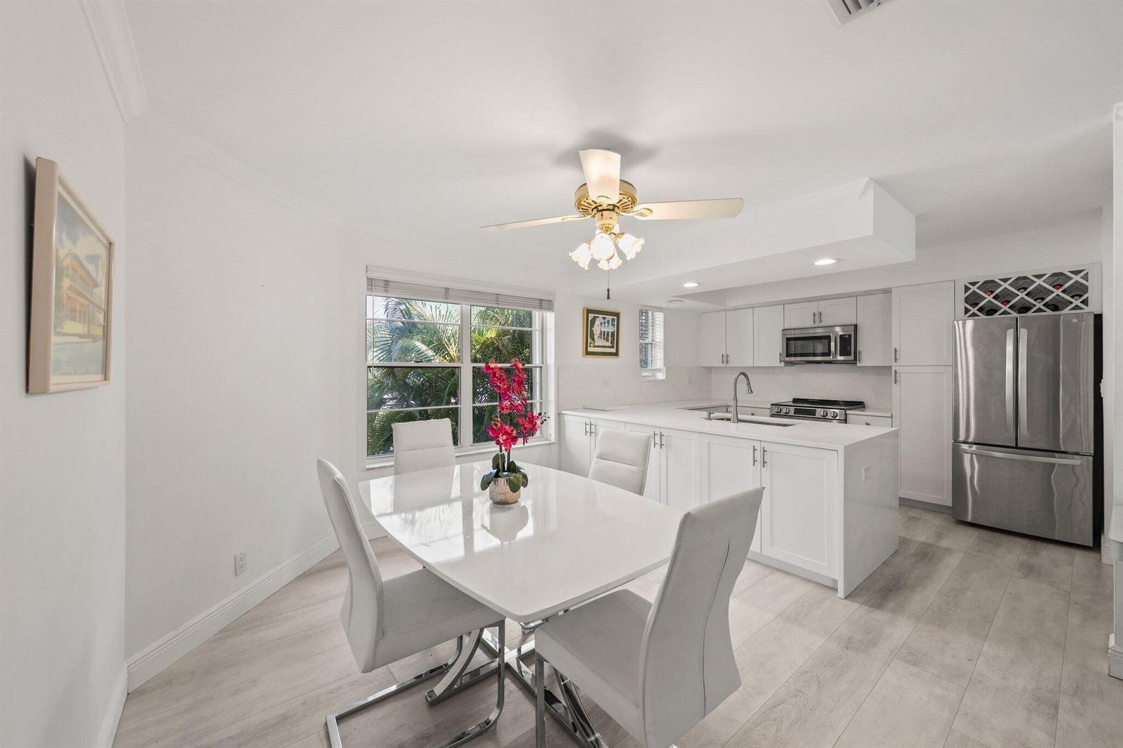 664 FORSYTH Street # 6, Boca Raton FL 33487 photo 3