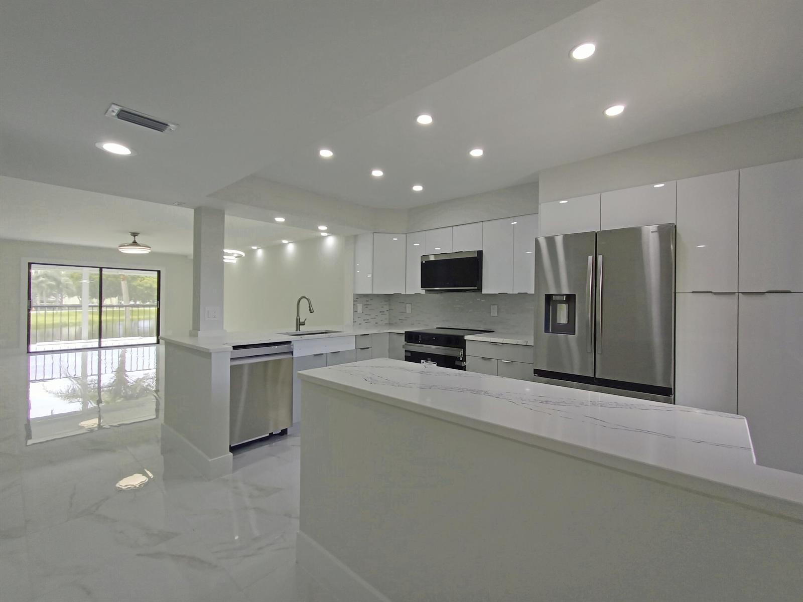 7280 Amberly Lane # 207, Delray Beach FL 33446 photo 4