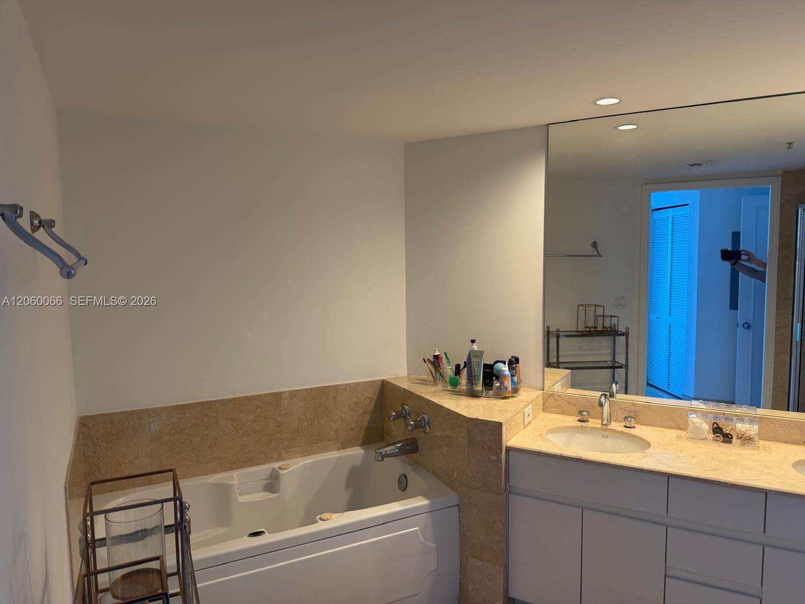 848 Brickell Key Dr # 1102, Miami FL 33131 photo 5