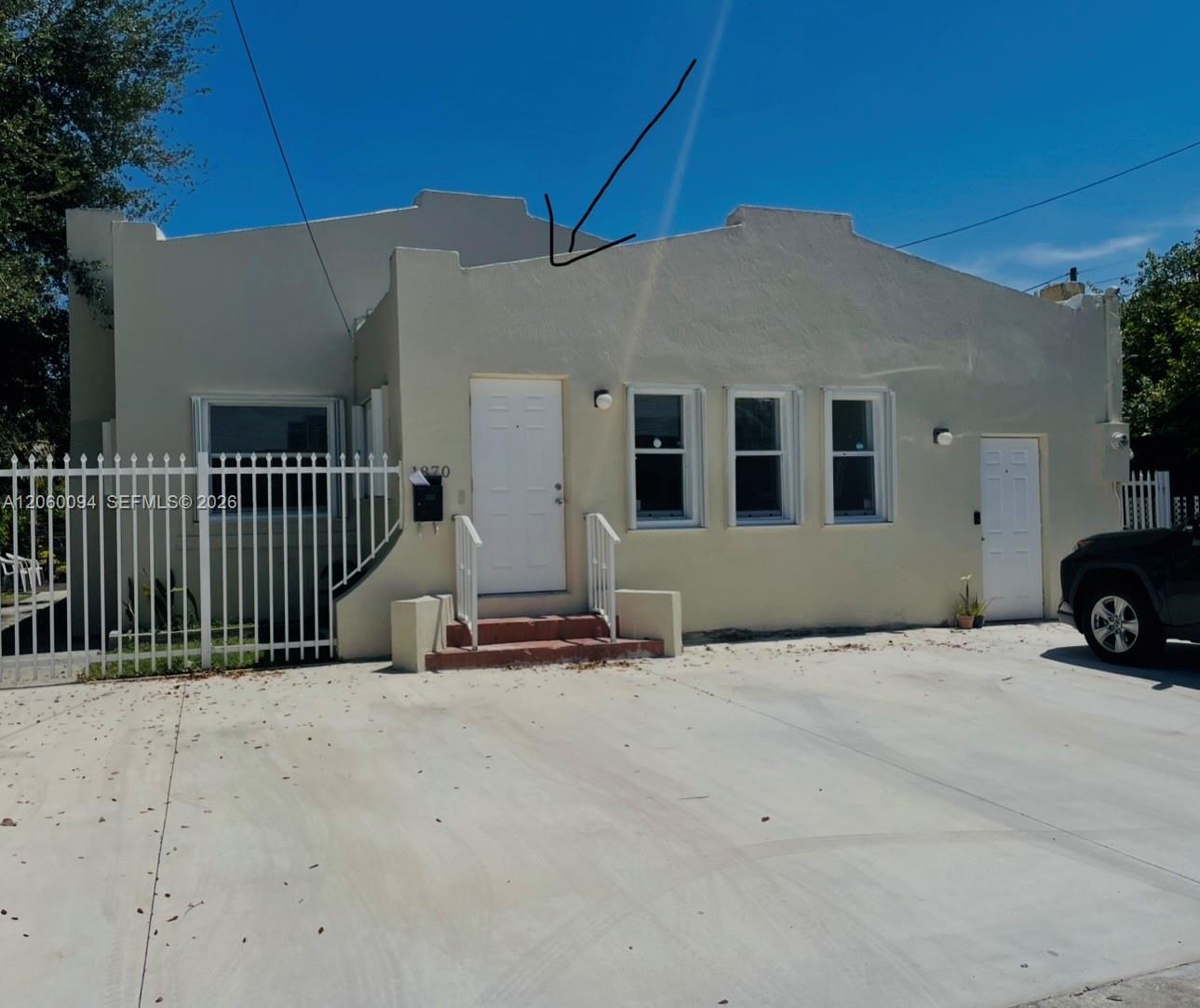 1870 NW 5th St # 1, Miami FL 33125 photo 2