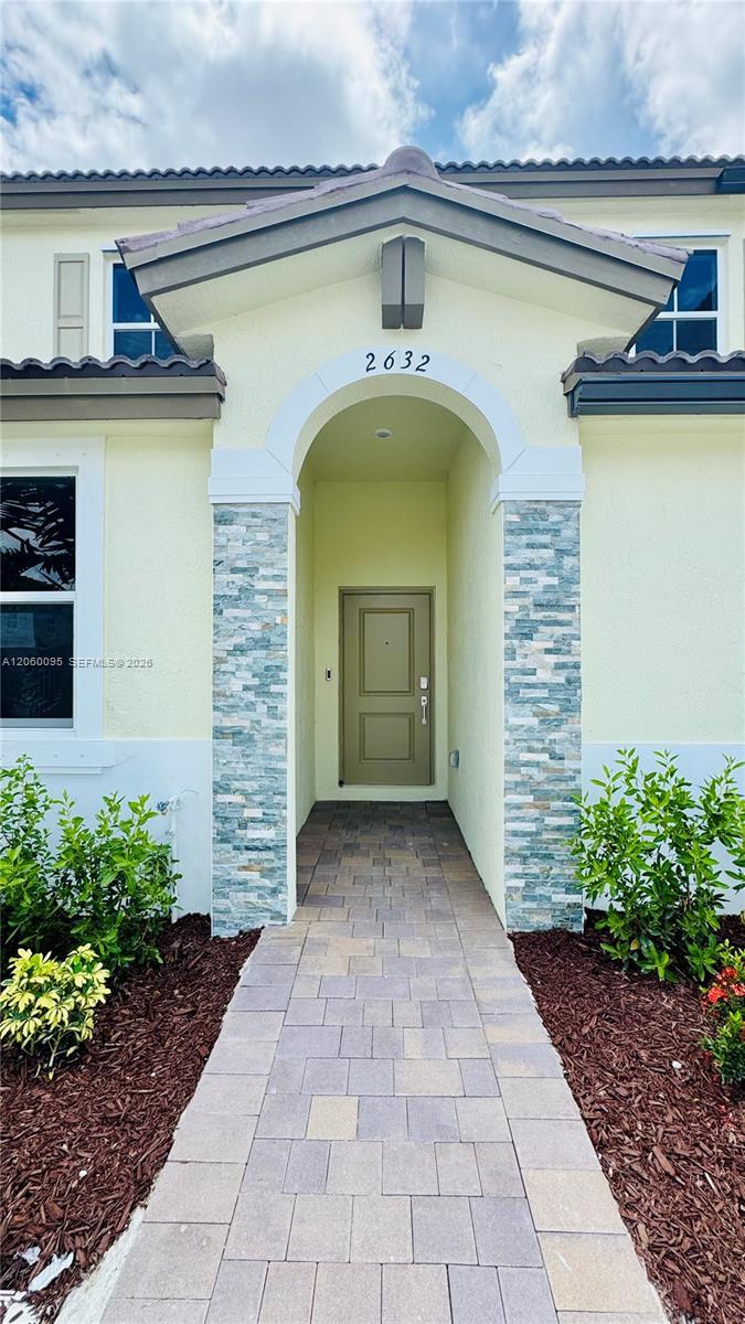 2632 SE 27th Dr, Homestead FL 33035 photo 2