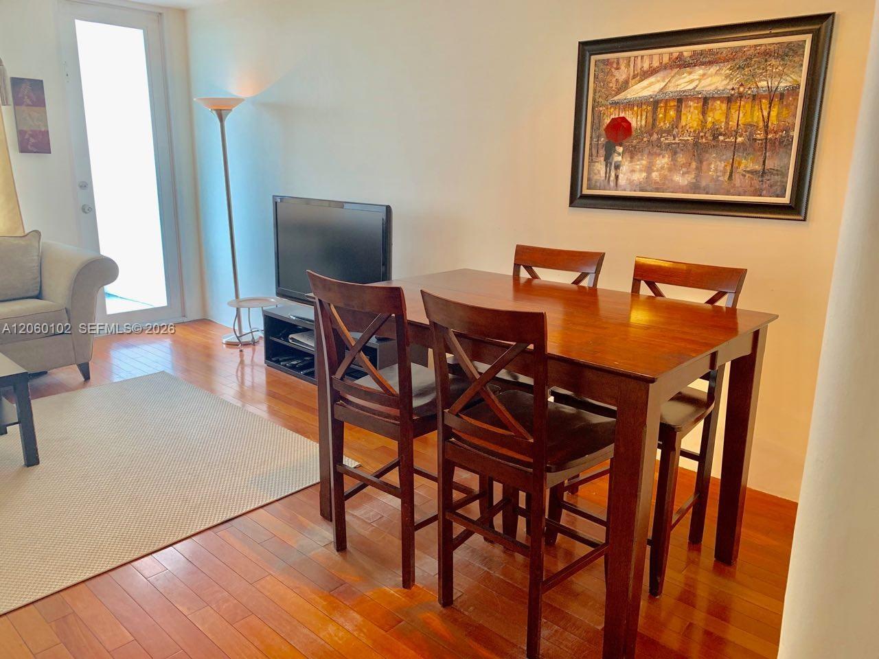 100 Lincoln Rd # 427, Miami Beach FL 33139 photo 2