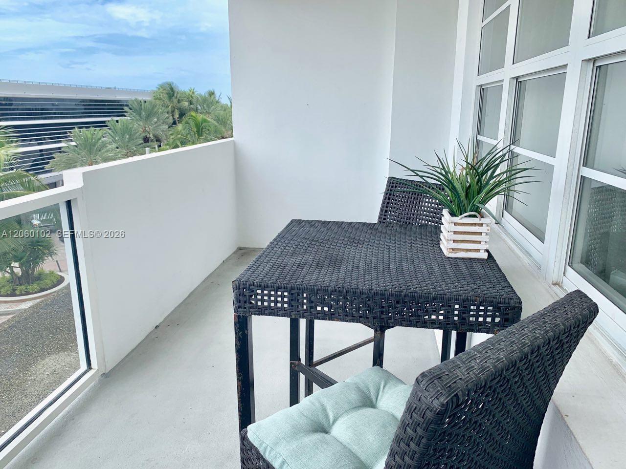 100 Lincoln Rd # 427, Miami Beach FL 33139 photo 3