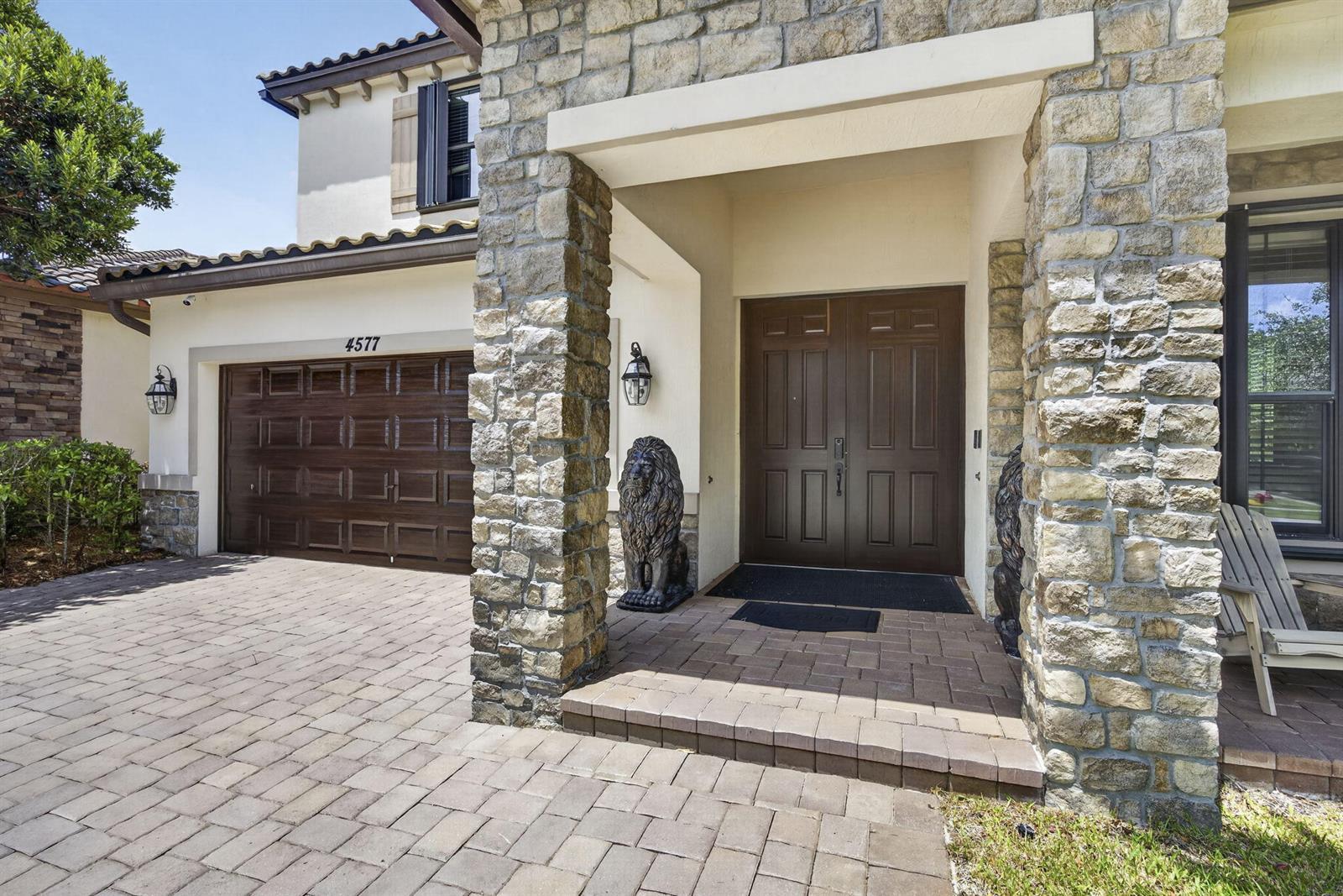 4577 Willow Run Way, Lake Worth FL 33467 photo 2