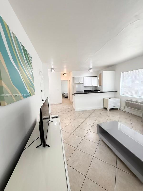 8011 Abbott Ave # 4, Miami Beach FL 33141 photo 2
