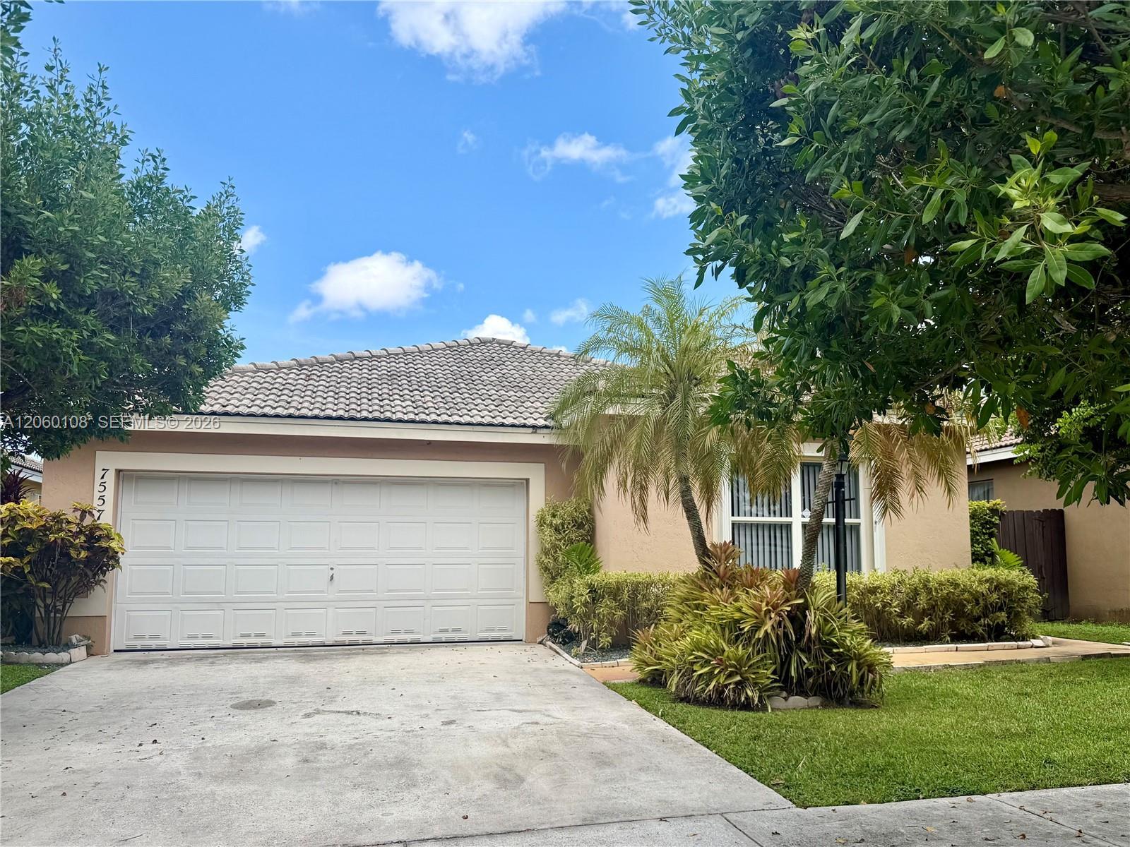 7557 SW 164th Ct, Miami FL 33193 photo 2