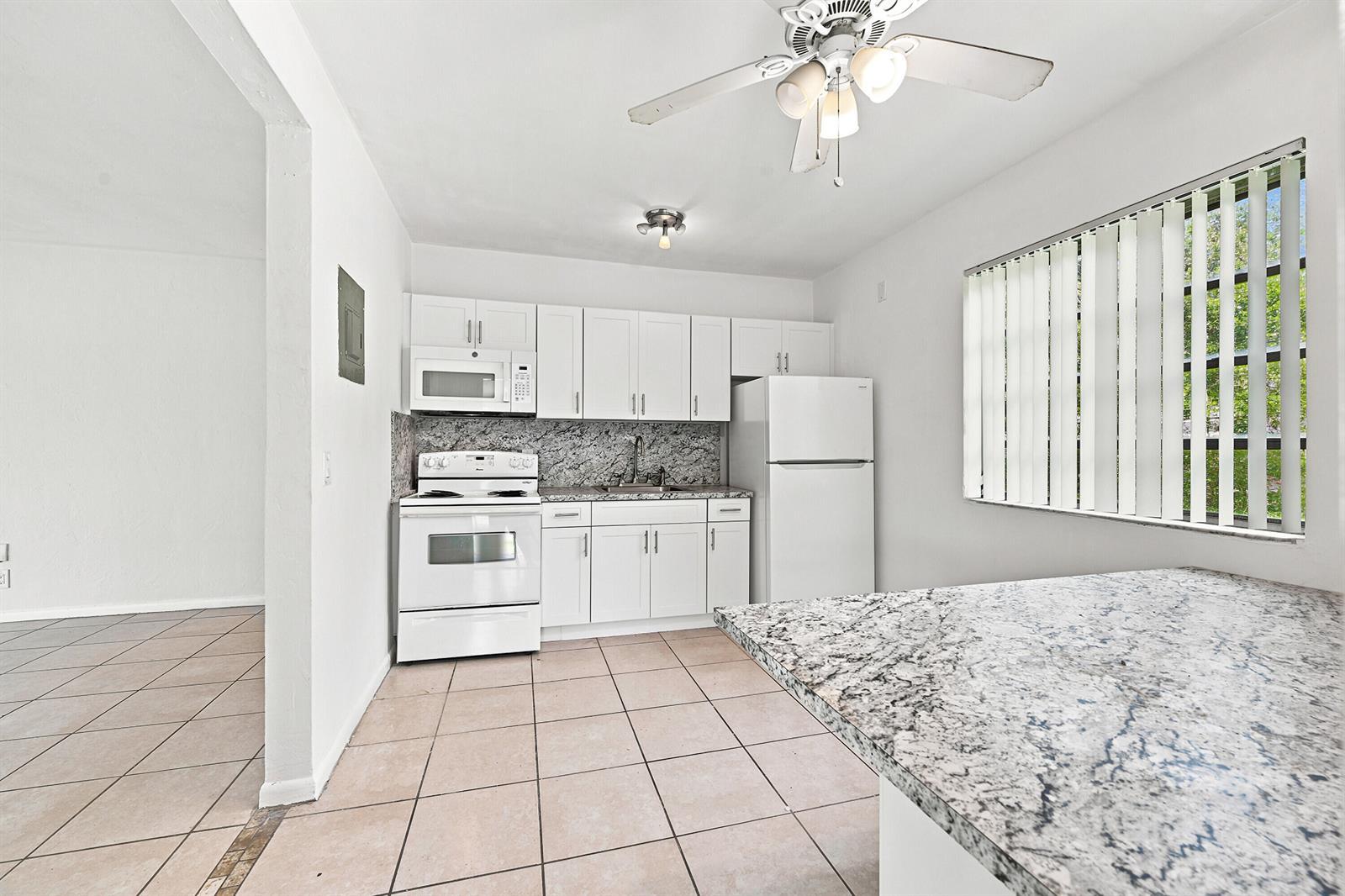 413 SW 24th Avenue, Fort Lauderdale FL 33312 photo 5