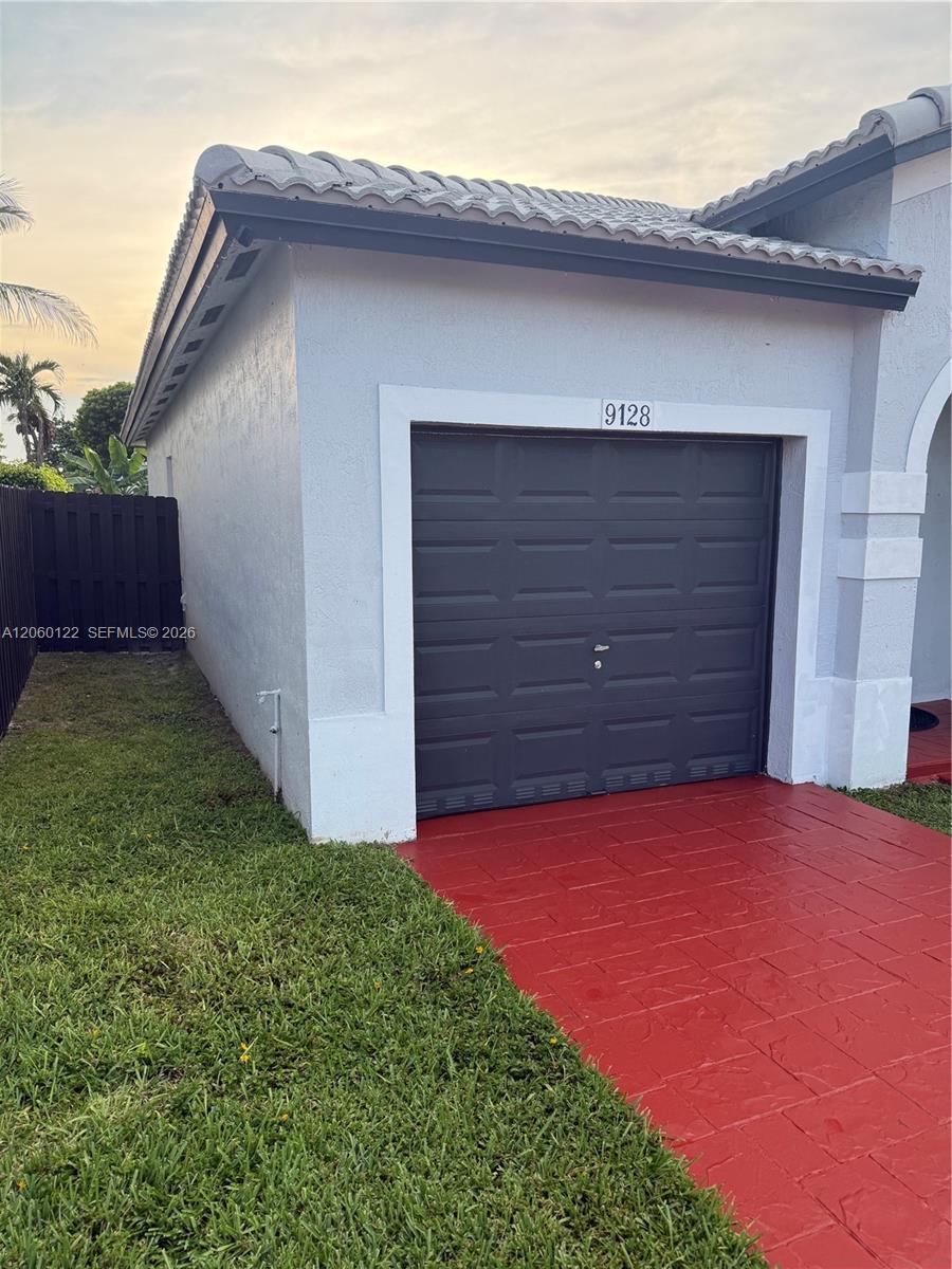 9128 SW 162nd Pl, Miami FL 33196 photo 2