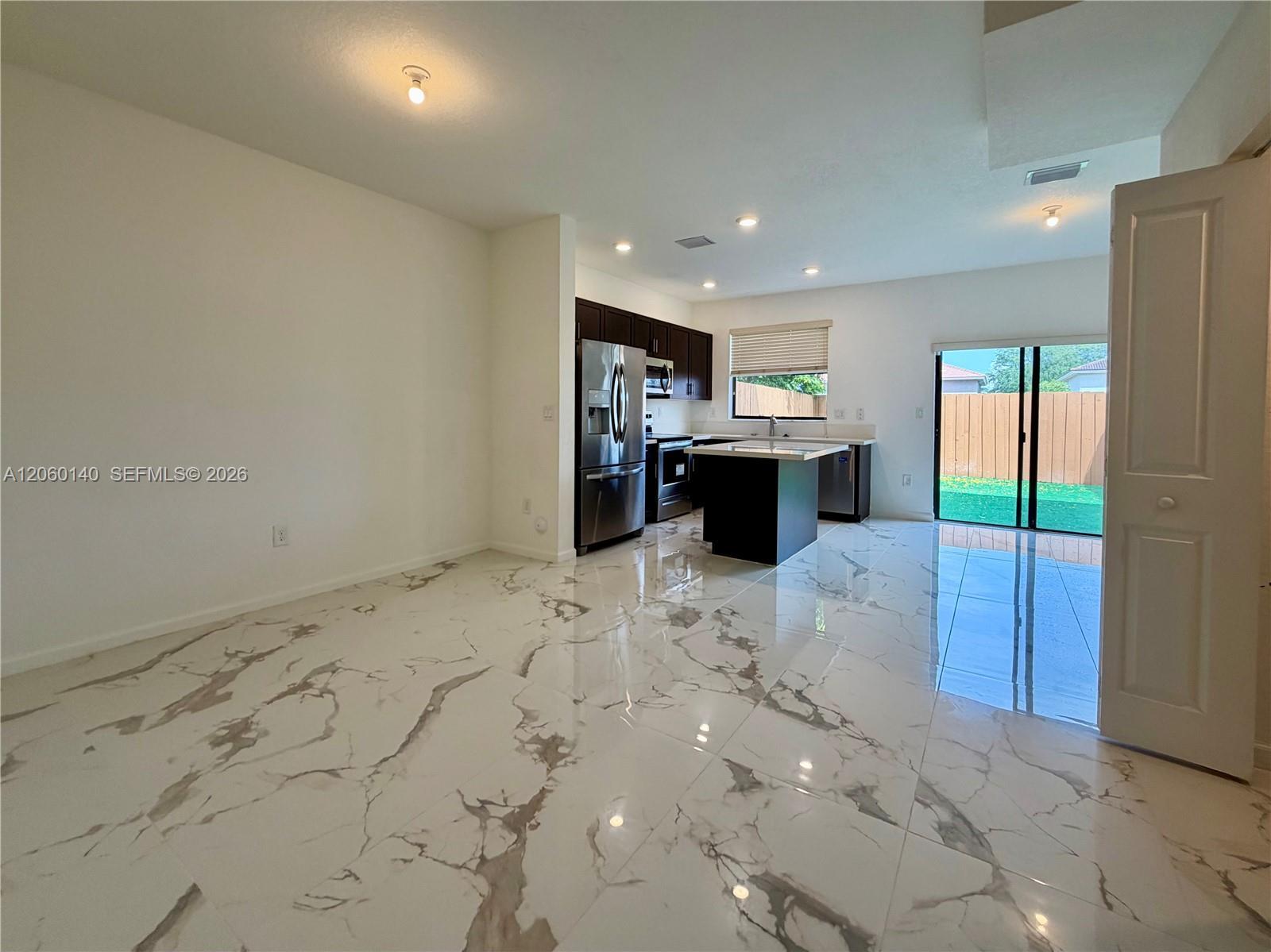 18110 SW 148th Rd, Miami FL 33187 photo 3