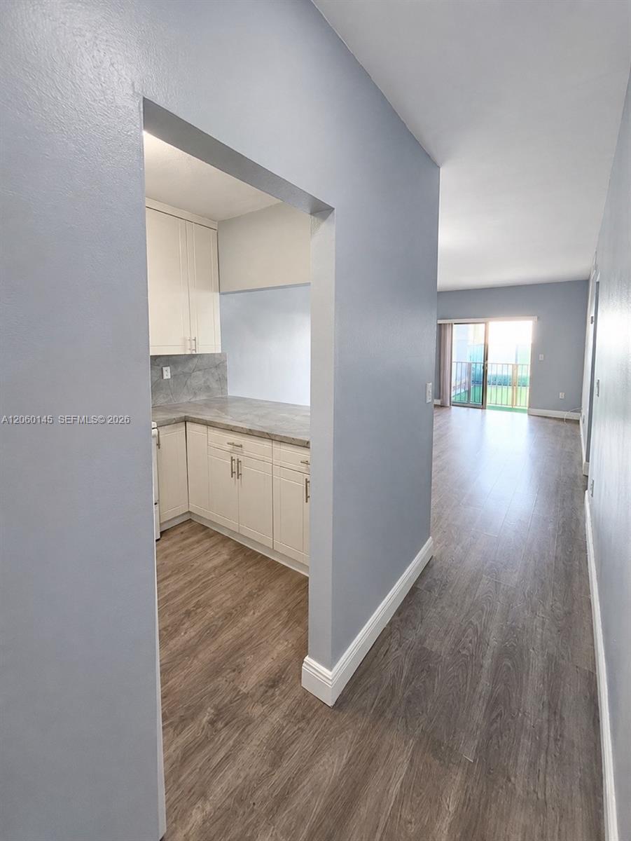 2400 NW 16th St Rd # 103, Miami FL 33125 photo 3