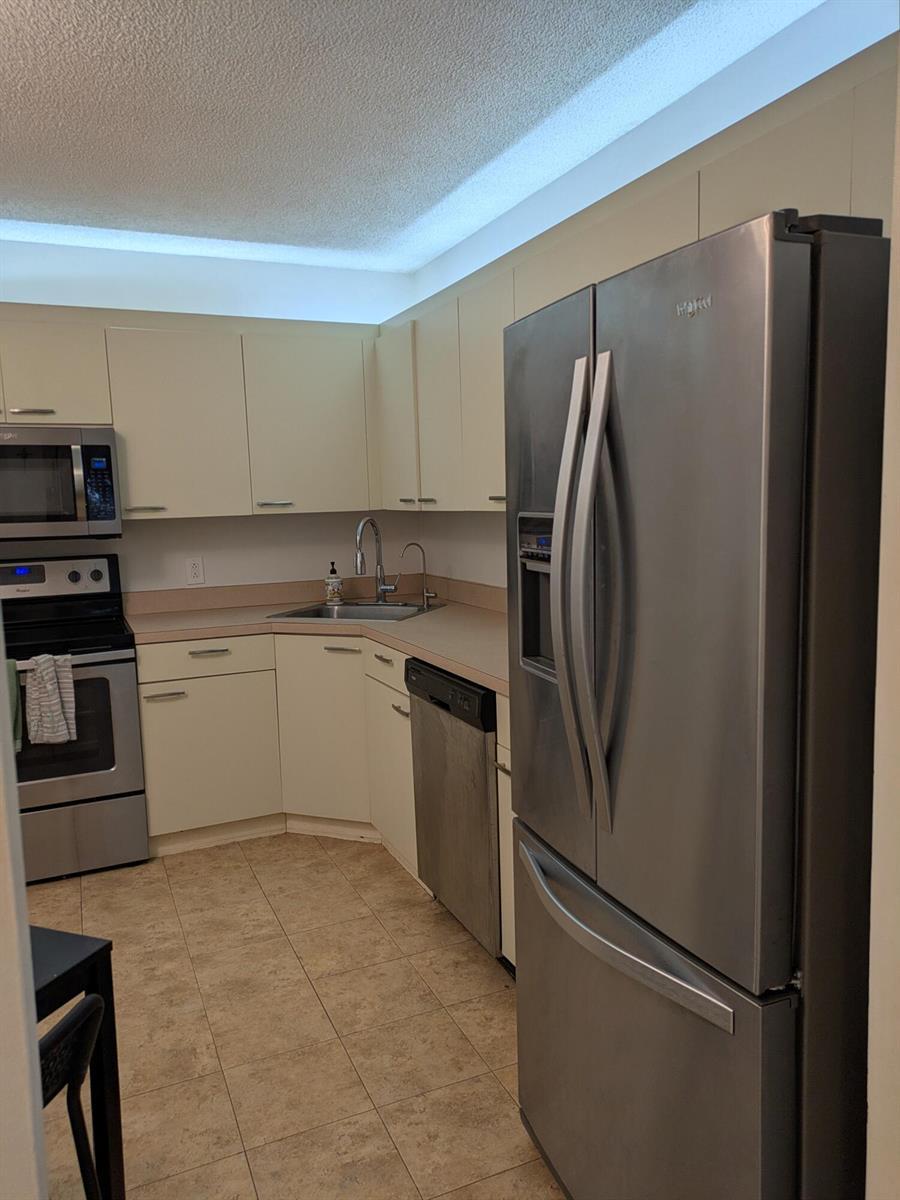 4101 Coral Tree Circle # 117, Coconut Creek FL 33073 photo 3