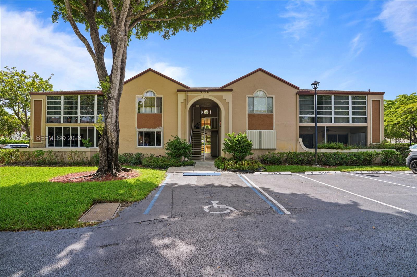 4910 NW 102nd Ave # 8, Doral FL 33178