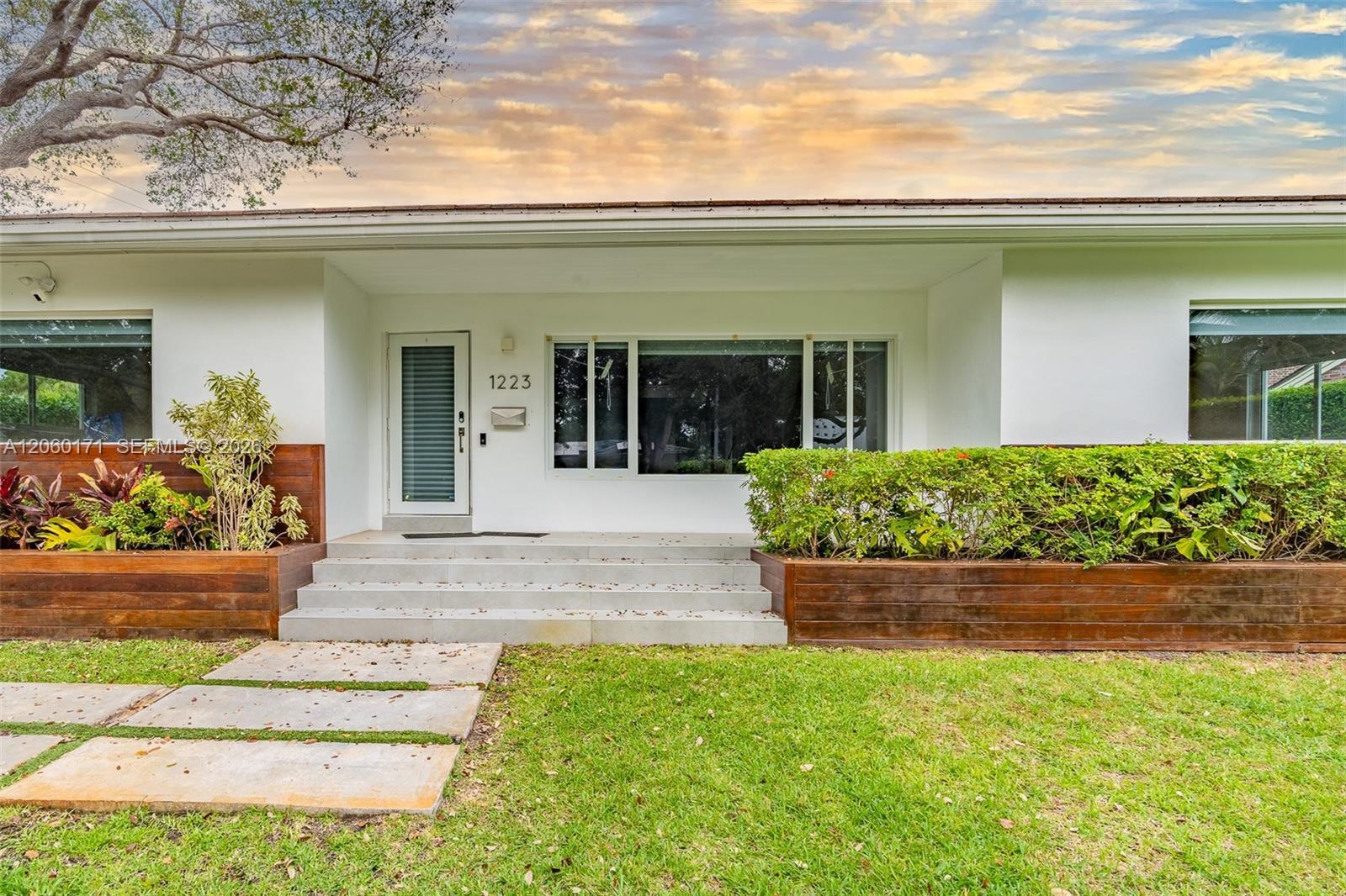 1223 NE 102nd St, Miami Shores FL 33138 photo 4