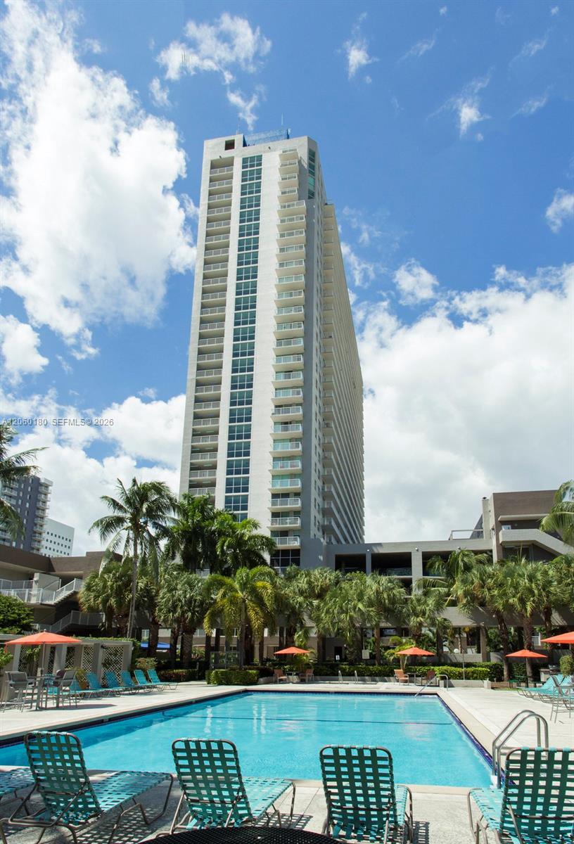 915 NW 1st Ave # H2606, Miami FL 33136 photo 2