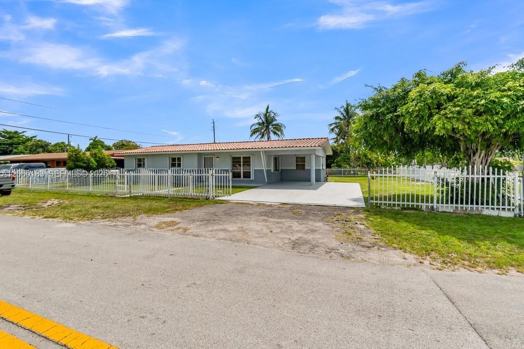 17430 NW 37th Ct, Miami Gardens FL 33055 photo 3