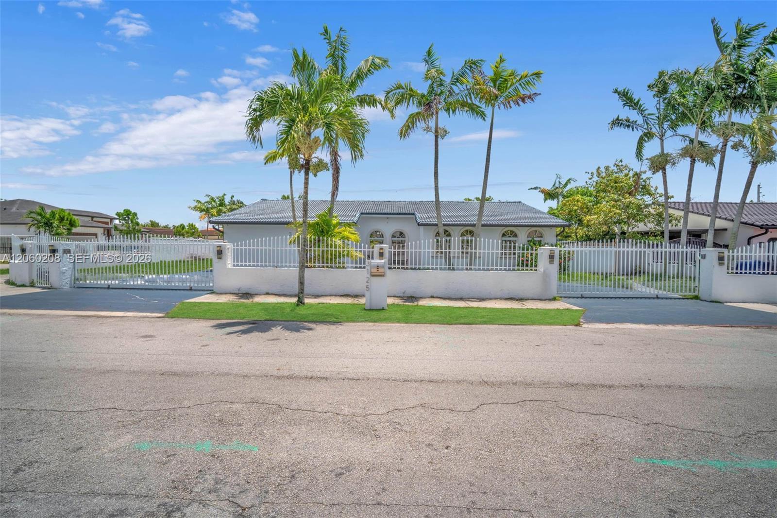 3125 SW 108th Ave, Miami FL 33165 photo 2