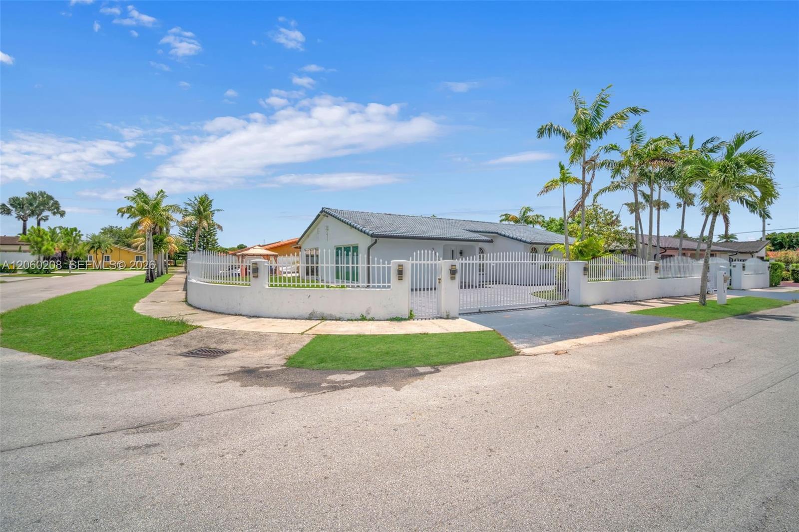 3125 SW 108th Ave, Miami FL 33165 photo 3