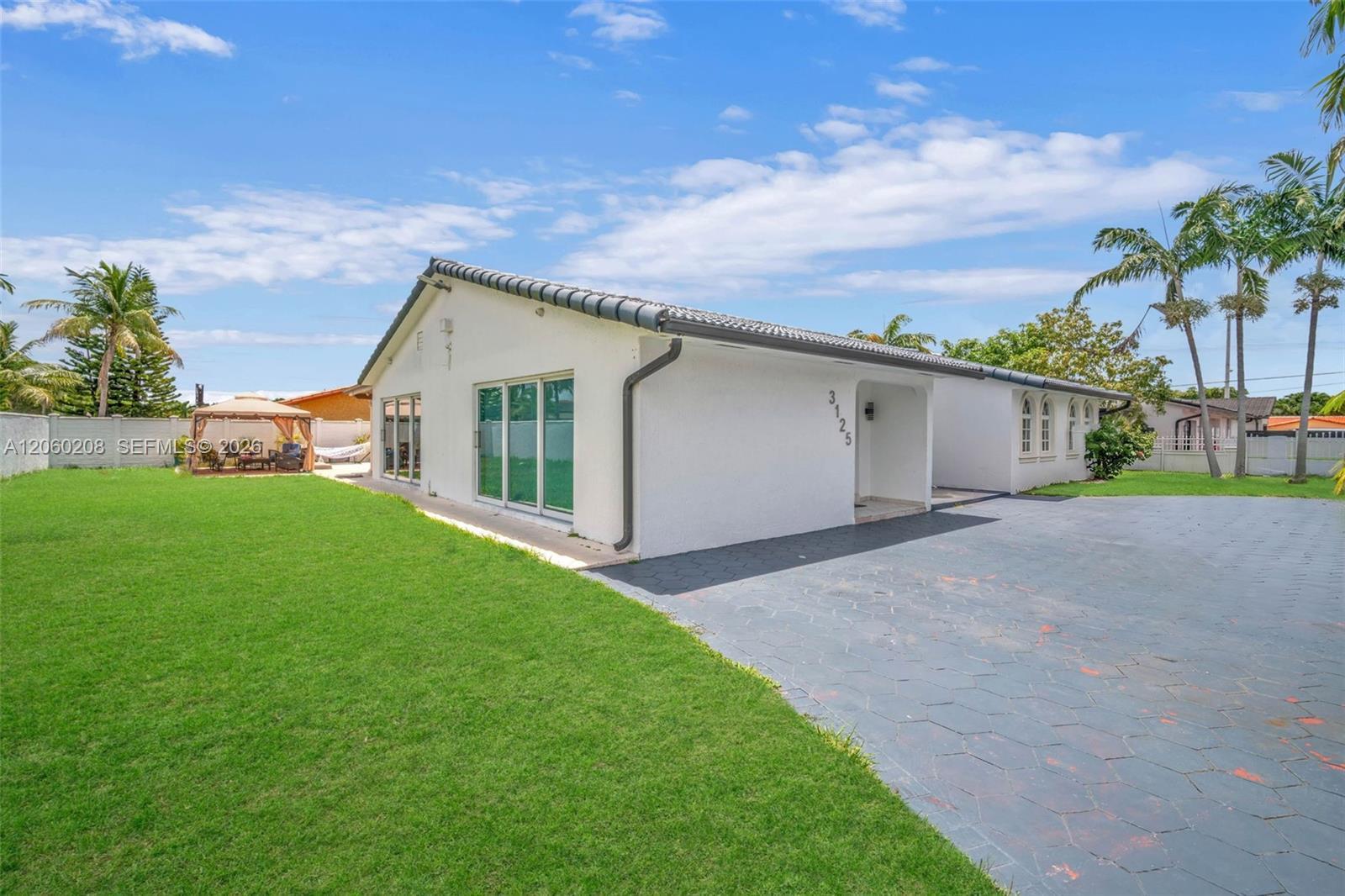 3125 SW 108th Ave, Miami FL 33165 photo 4
