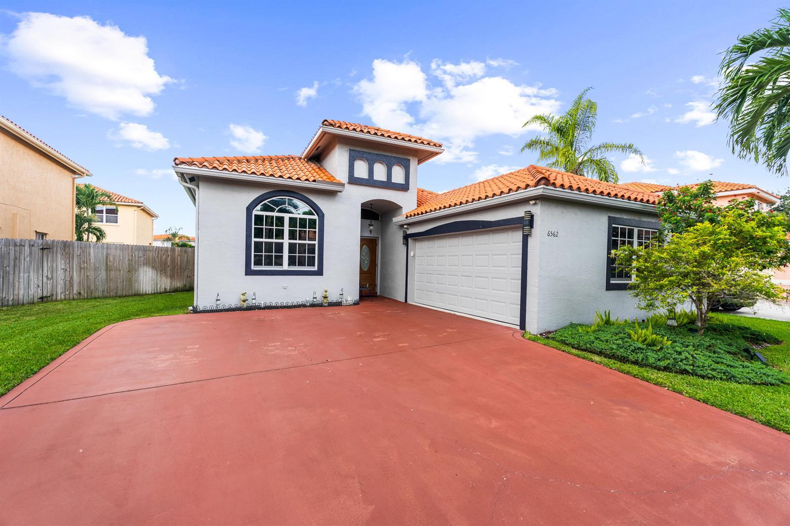 6562 Geneva Street, Lake Worth FL 33467 photo 2