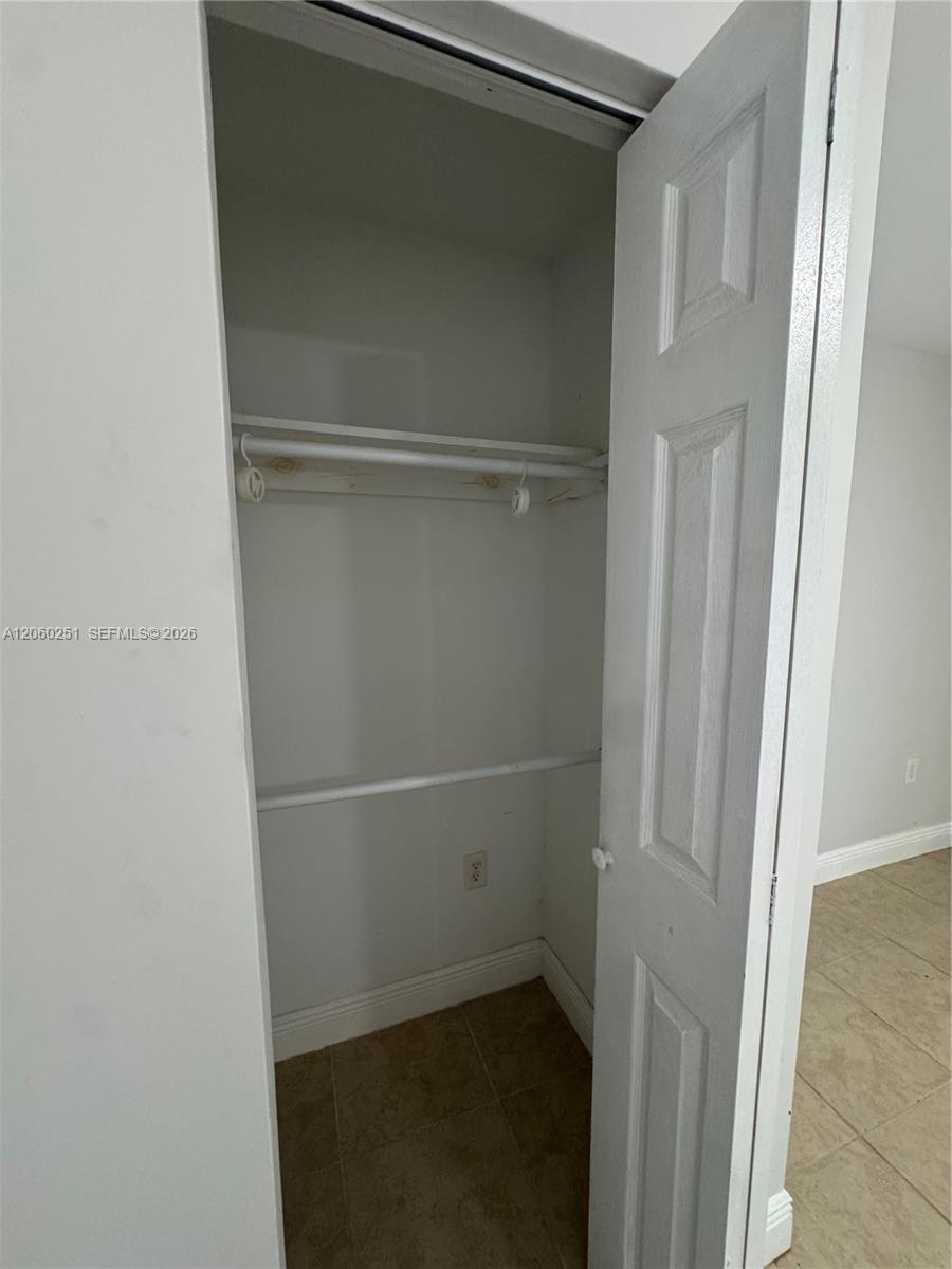 2311 NW 15th St Rear, Miami FL 33125 photo 4