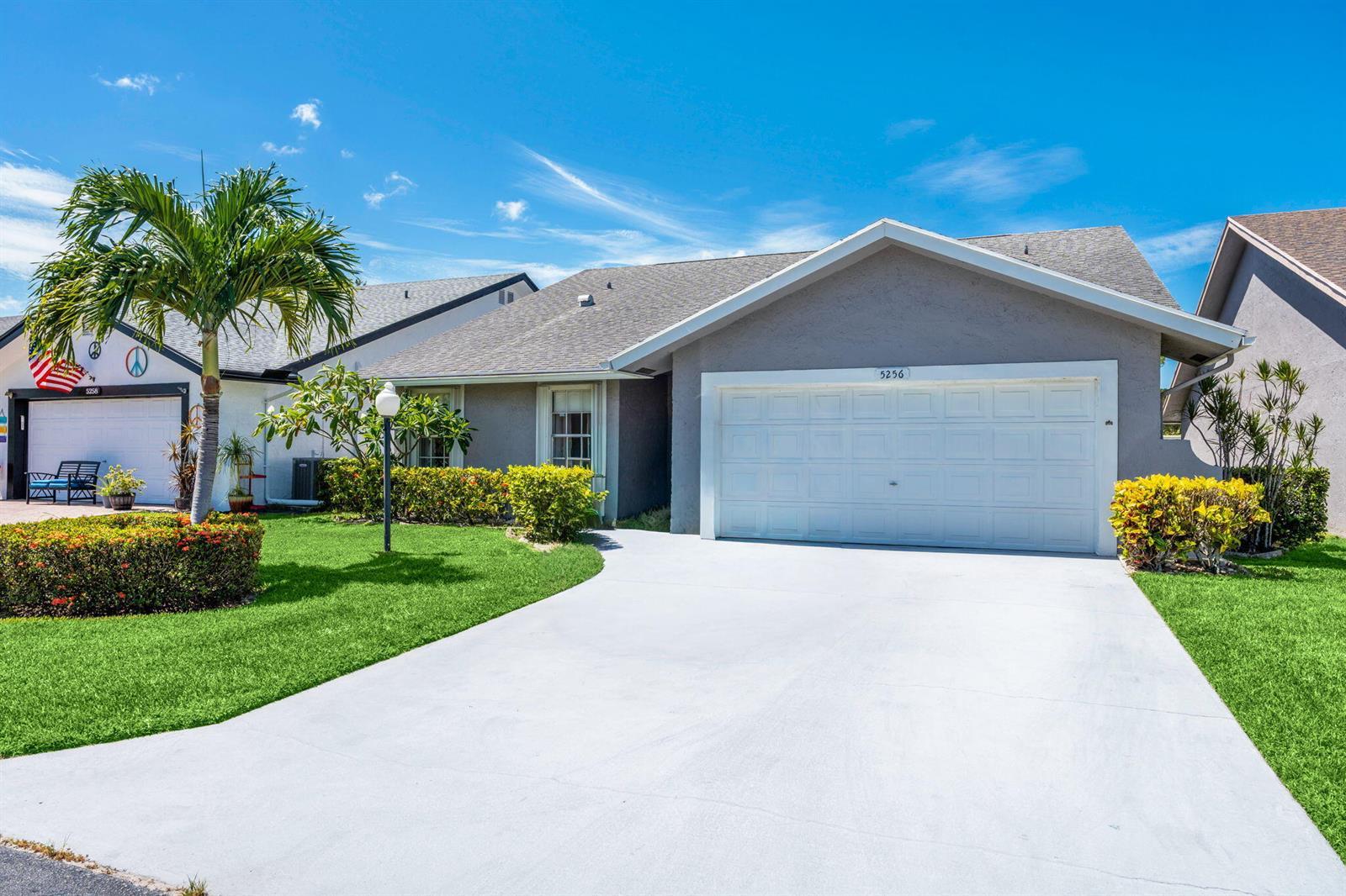 5256 Tiffany Anne Circle, West Palm Beach FL 33417 photo 2