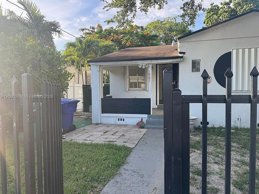 1501 NW 42nd St, Miami FL 33142 photo 5