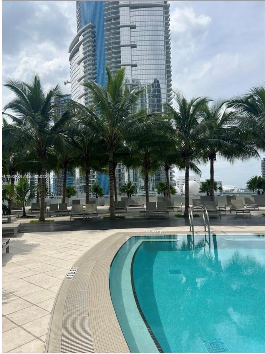 900 Biscayne Blvd # 3408, Miami FL 33132 photo 3