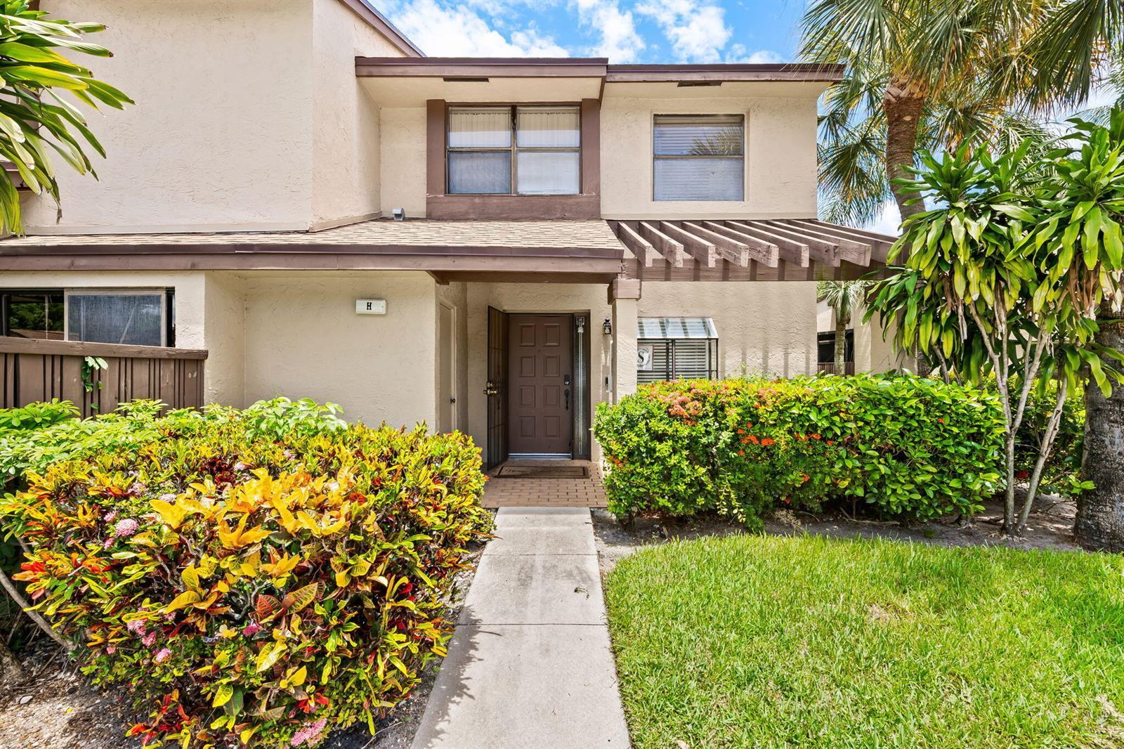 3952 COCOPLUM Circle # 3646, Coconut Creek FL 33063
