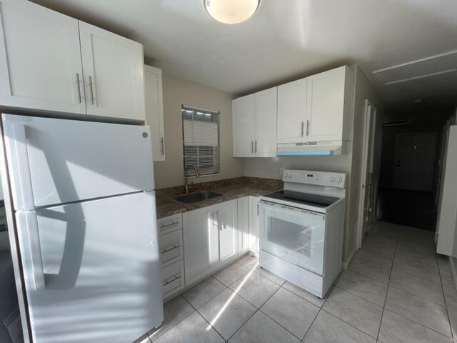 420 DOUGLASS Avenue, West Palm Beach FL 33401 photo 3