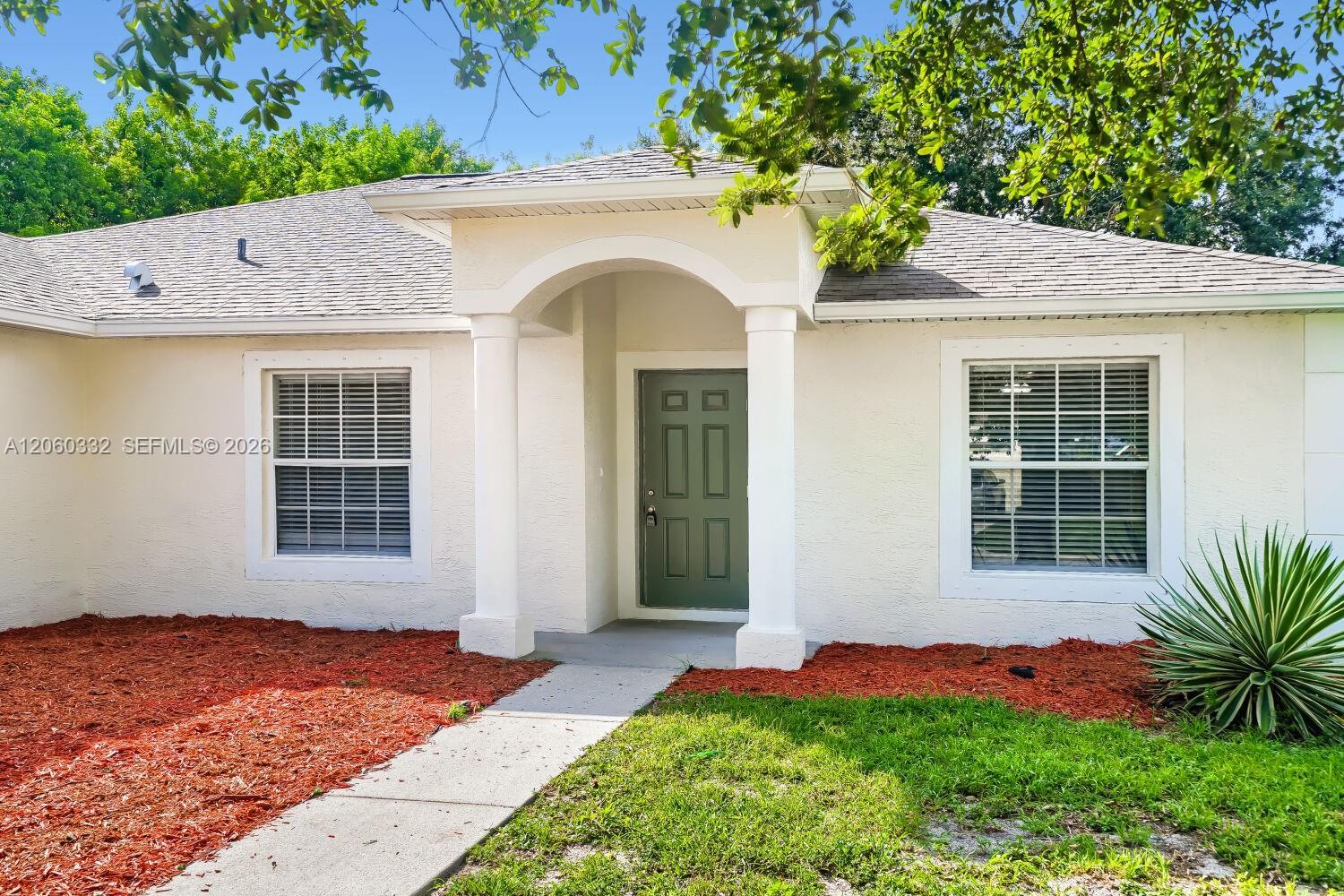 591 SW Millard Dr, Port St. Lucie FL 34953 photo 4