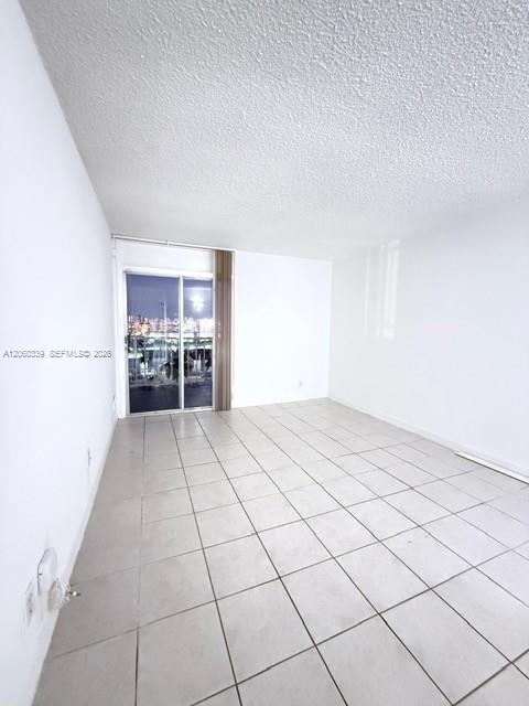 4550 NW 9th St # 812E, Miami FL 33126 photo 3