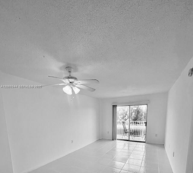 North Miami Beach, FL 33160 photo 3