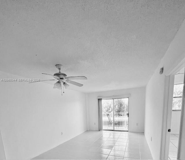 North Miami Beach, FL 33160 photo 4