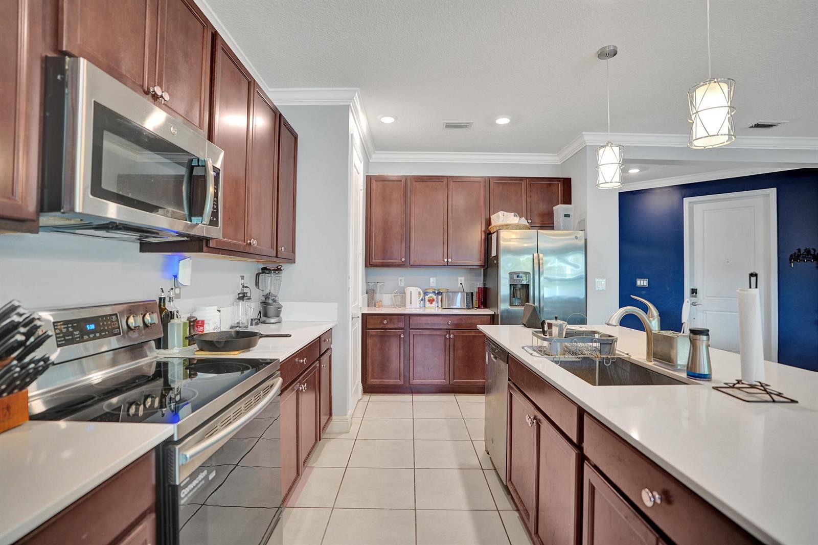 4147 ROSA Drive, Deerfield Beach FL 33064 photo 3