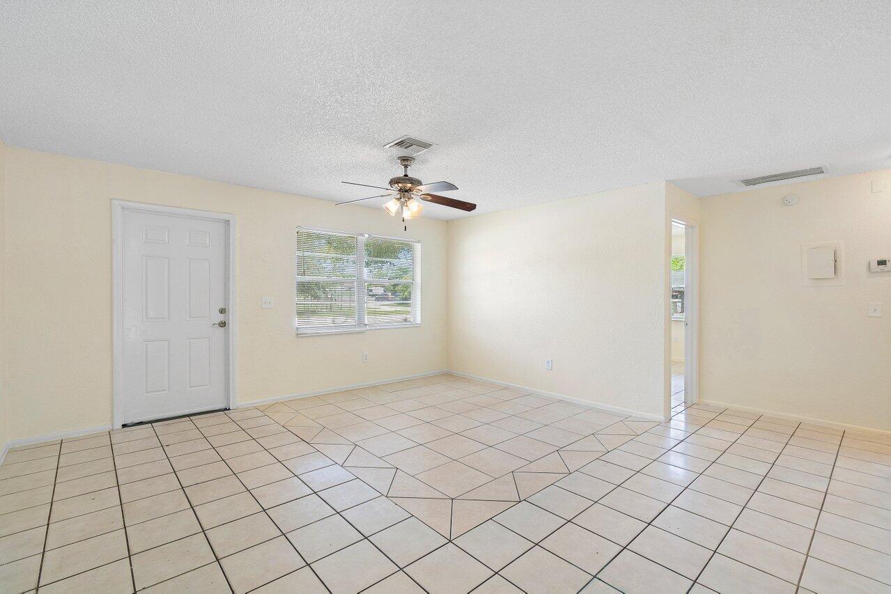4861 Gulfstream Road, Lake Worth FL 33460 photo 4