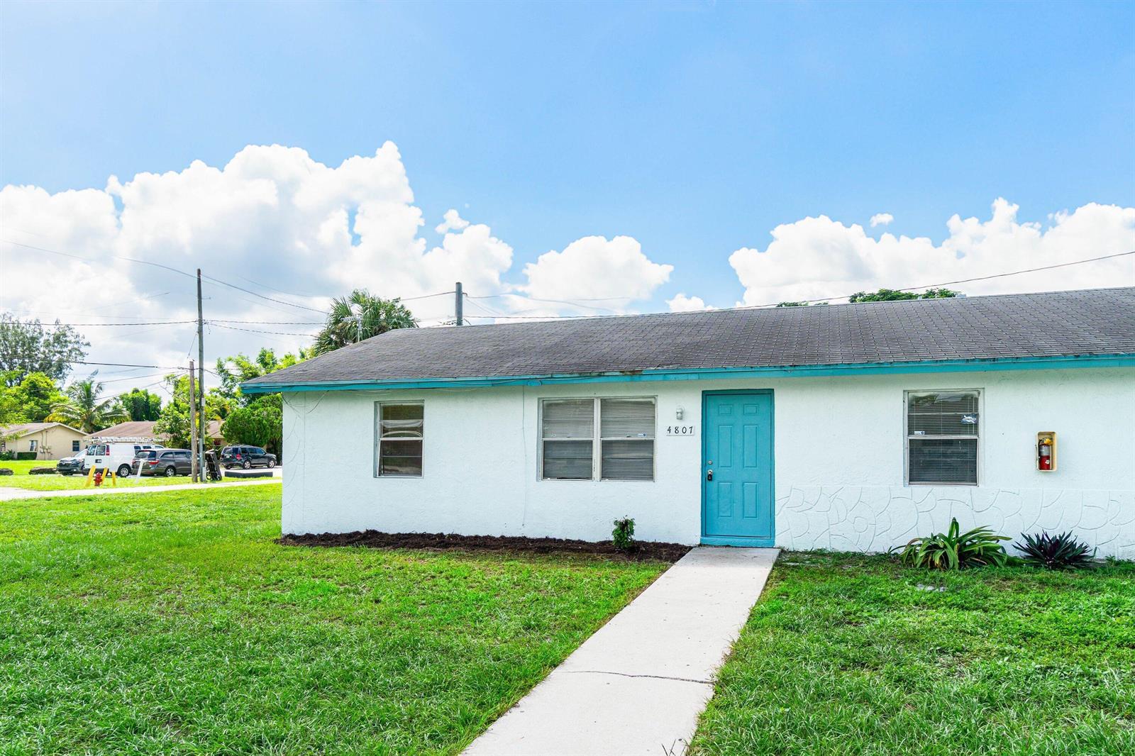 4807 Gulfstream Road, Lake Worth FL 33461 photo 2