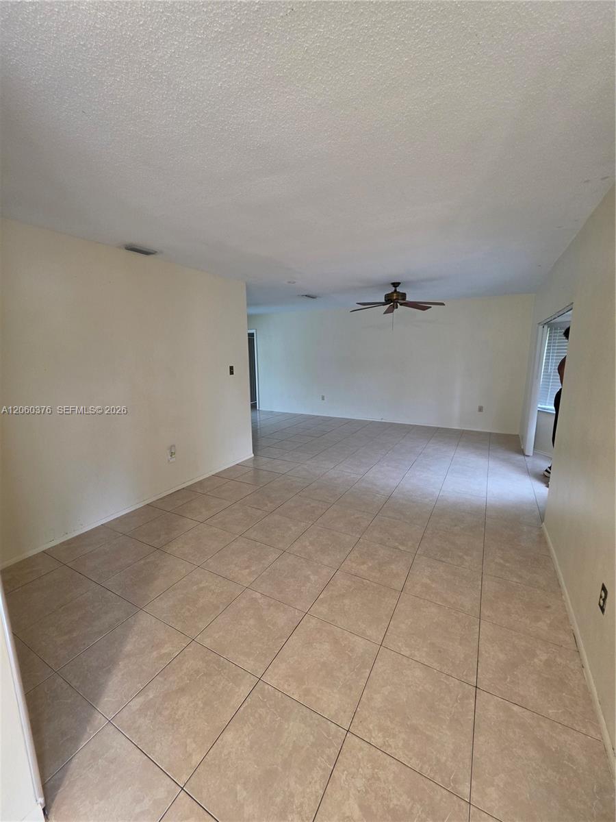 Sunrise, FL 33313 photo 3